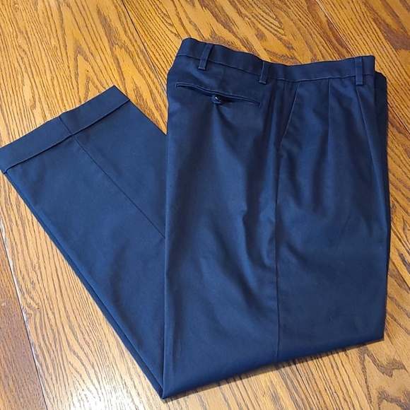 Dockers Pleated pants - Picture 2 of 9